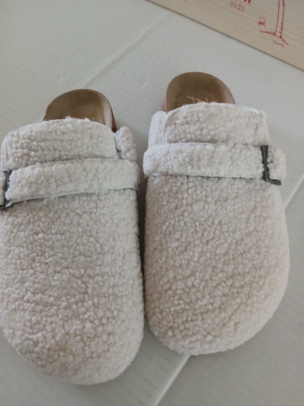 Blowfish Kids Cream Sherpa Clogs New $30 - Picture 8 of 9